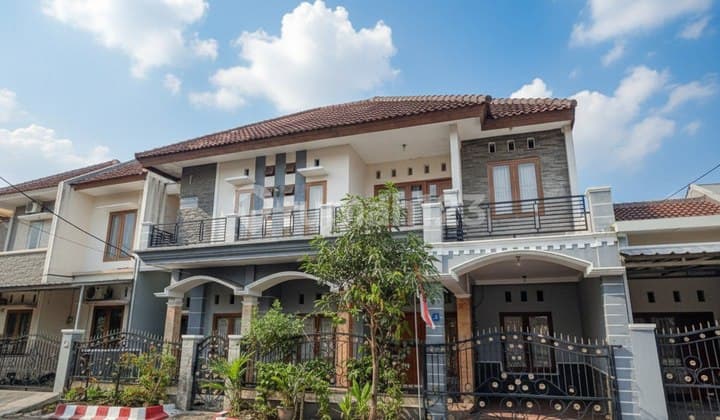Rumah Luas 2 Lantai di Bandungrejosari Sukun Malang