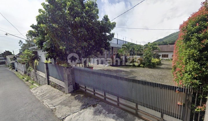 Villa Luas View Gunung di Batu Potensi Passive Income