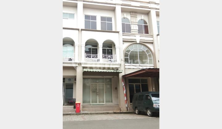 For Sale: Commercial Shophouse in Grand Galaxy Bekasi