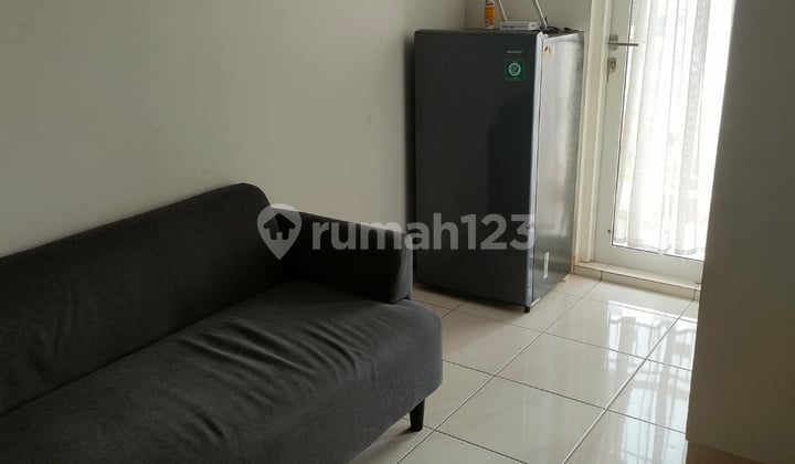 For Rent: Springlake Apartment, Semi Furnished, in Summarecon Bekasi