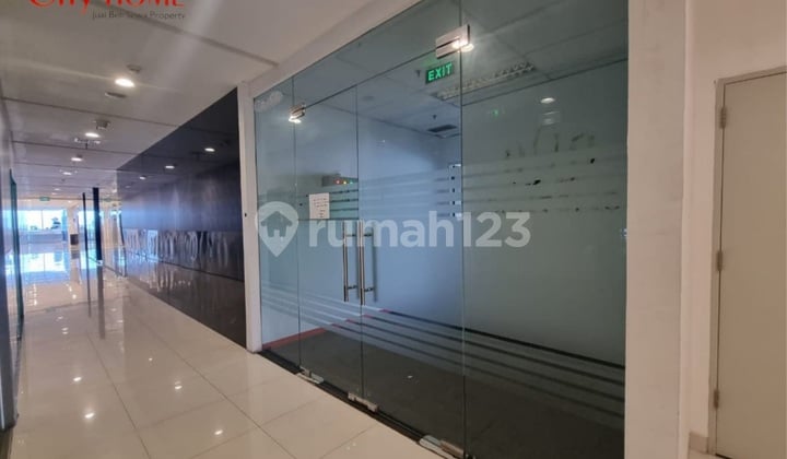 Disewakan Ruang Kantor SOHO Capital 120m² Fitted Rapi - 225rb/m² Nego