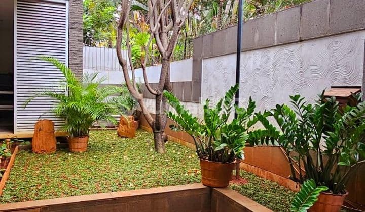 For Sale 2-Story House 280m² Land in Permata Buana
