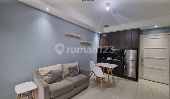 Sewa Apartemen 2 KT Furnished Royal Mediterania Garden Residences
