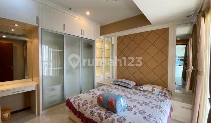 Jual Apartemen Furnished di Royal Mediterania Garden Residences