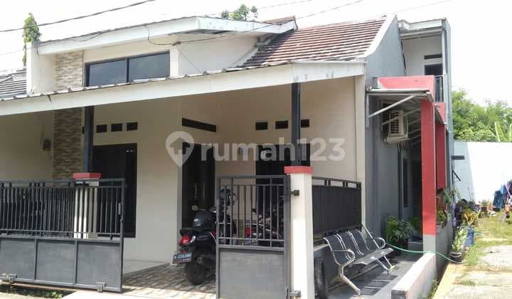 Rumah siap huni Lokasi Sangat Strategis di kalimulia Depok
