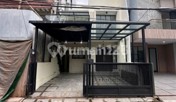 Rumah Minimalis Modern 2 Lantai di Pondok Indah Siap Huni