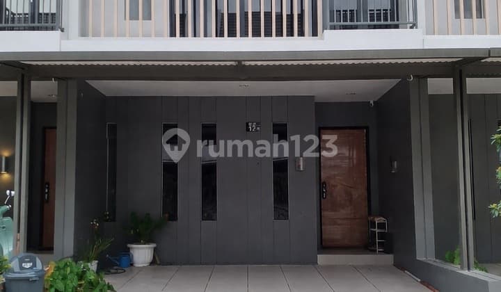 Rumah di Grand Wisata Bekasi, Bagus dan Siap Huni, bisa Nego