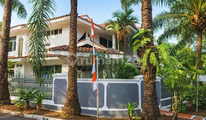Rumah di Jaya Mandala Kuningan Jakarta Selatan, Lokasi Prestisius