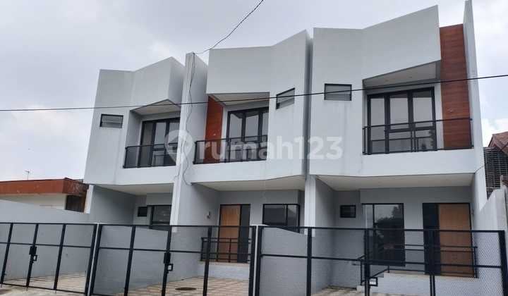 Rumah di Cinere Estate Depok, Dekat Mal Cinere dan Rs Cinere