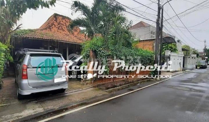 Affordable House with Large Land in Percetakan Negara, Central Jakarta