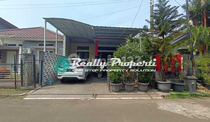 Rumah Semi Furnished di Perumahan Dekat Galaxy Jakasetia Bekasi