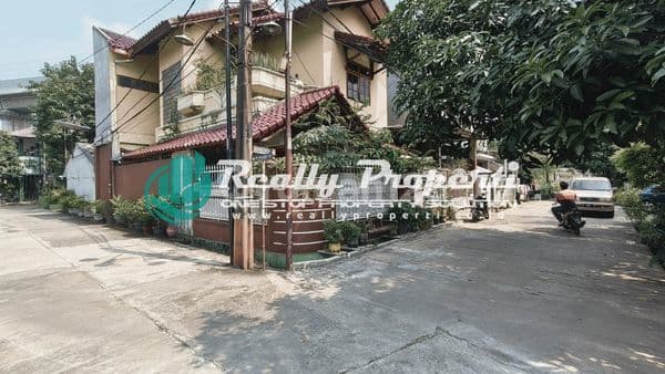 Rumah Sudut 2 Lt Dalam Perumahan di Galaxy, Jakasetia, Bekasi