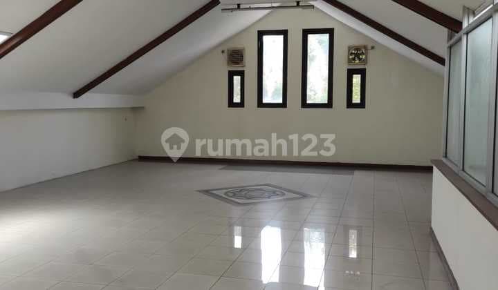 Disewa Ruko di Veteran Cocok untuk Kantor, Bank