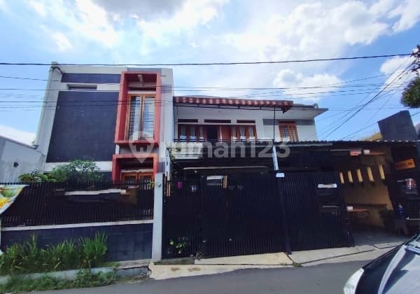 Jual Rumah SHM Sayap Jl Supratman Bandung