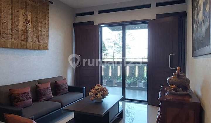 Jual Rumah Villa Mewah View Kota Bandung di Bojongkoneng Atas