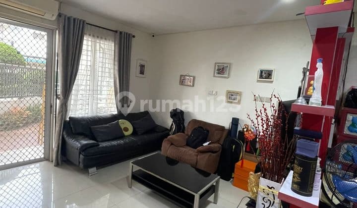 For Sale Layar Permai House 6x15m Neat Ready to Live In Cheap