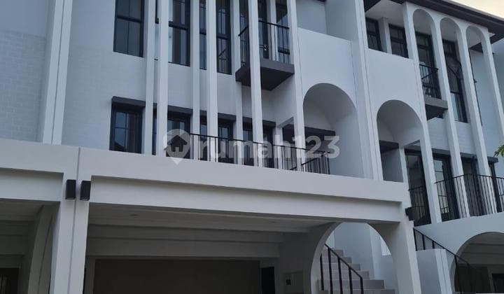 TURUN HARGA DI JUAL Rumah Semi Furnished Aether BSD Green Wich, Tangerang