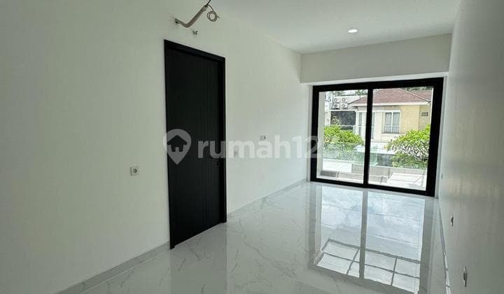 DIJUAL Rumah Bagus Semi Furnished BSD De Park, Tangerang