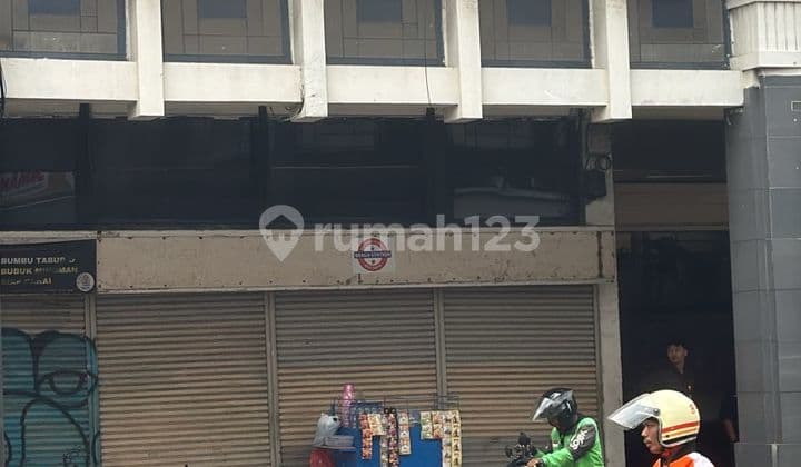Sewa Ruko Sangat Strategis di Braga Bandung Tengah Kota