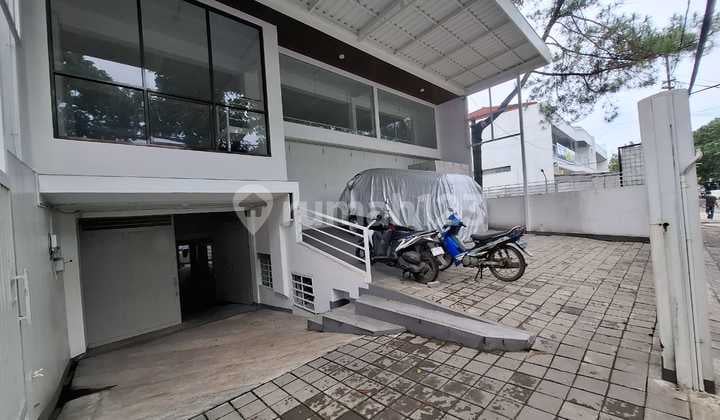 Rent Office Warehouse Building in Gegerkalong Hilir, Bandung