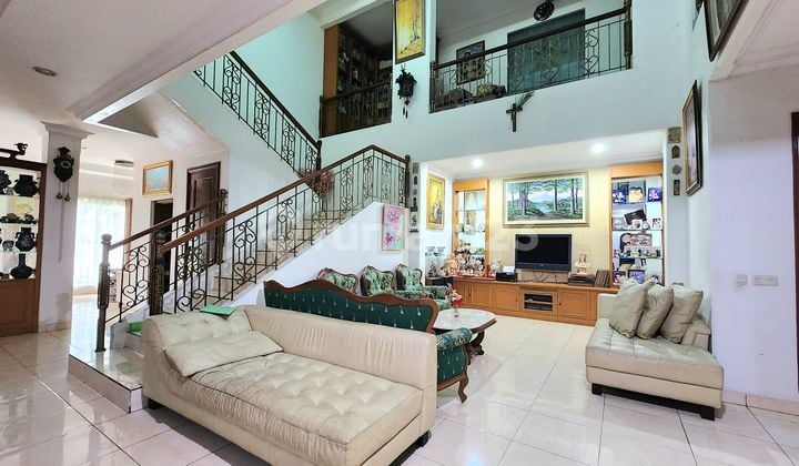 WTS / Dijual Cepat Rumah Mewah Siap Huni dengan Lokasi yang Sangat Strategis di Victoria River Park, BSD City, Serpong Utara, Tangerang Selatan, Banten