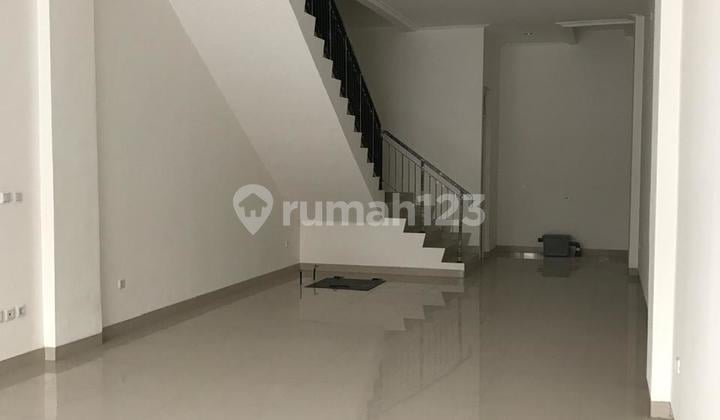 For Sale 6 Shophouses Size 4.5 X 15 Green Village, Cipondoh