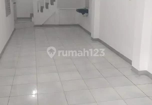 An 2 Disewakan Rumah 3 Lantai - Duren Village
