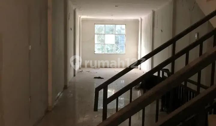 An 21 Disewa Ruko 3 Lantai di Duri Kosambi Jakarta Barat