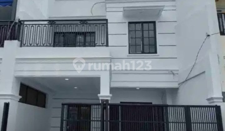 Rumah Baru Desain Moderen Pondok Kelapa Jakarta Timur