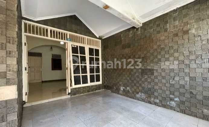 Dijual rumah Dekat stasiun Perumnas Klender Jakarta timur