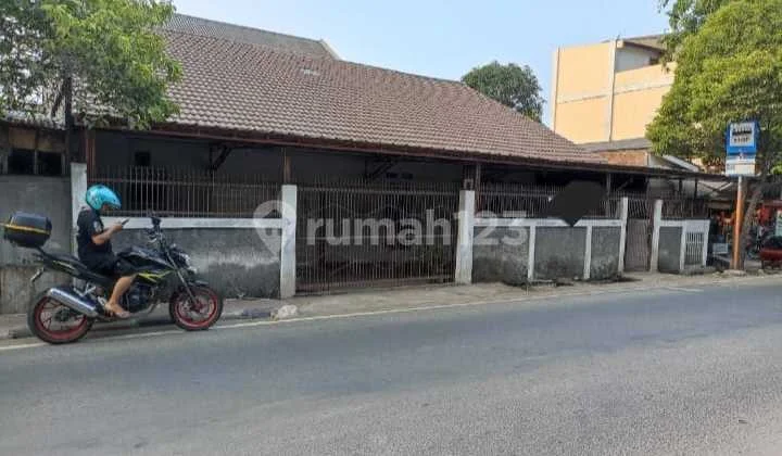 Dijual Rumah Tua di Pinggir Jln Raya, Cengkareng, Cocok Untuk Usaha Dijual Rumah Tua di Pinggir Jln Raya, Cengkareng, Cocok Untuk Usaha
