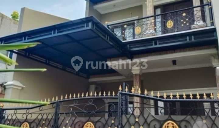 Dijual Rumah 2Lt di Cengkareng, di Dalam Komplek, Full Furnished