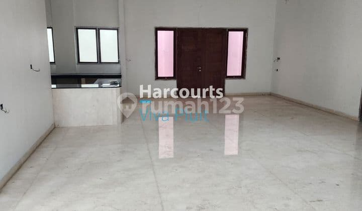 Turun Harga. Dijual Rumah Mewah Pantai Mutiara, Pluit. Harga Nego