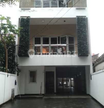 Jual Ruko terawat Jalan Riau Bandung