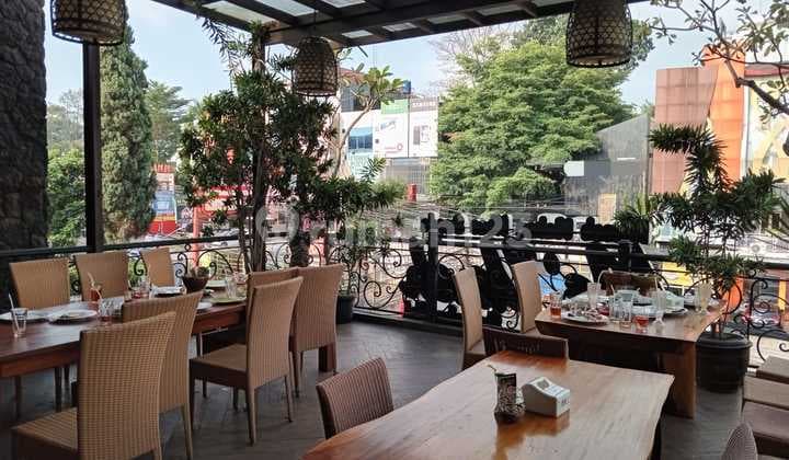 FOR SALE CAFE ON THE MAIN ROAD OF SETIABUDI, BANDUNG