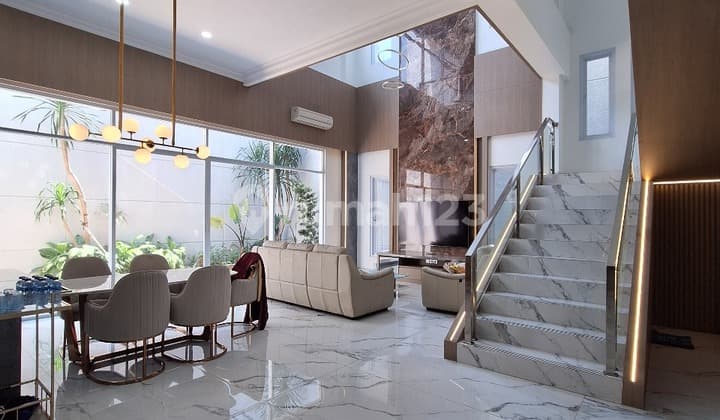 Rumah Pantai Indah Kapuk, 15x23, 3 Lantai, Mewah - 0812xxxxxxxx