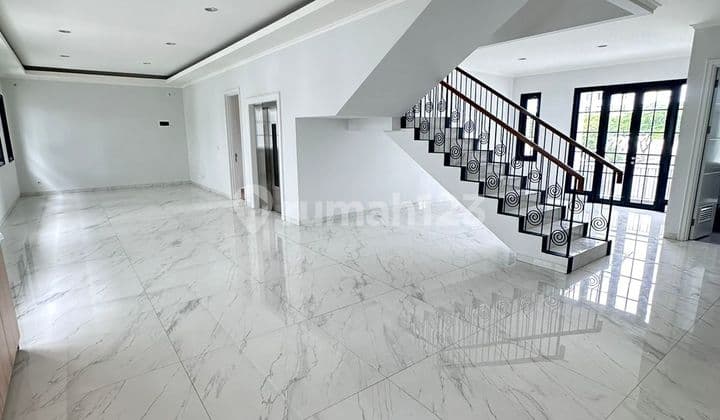 Rumah Alam Sutera Winona, 14x18, 3 Lantai, Home Lift, 0812xxxxxxxx