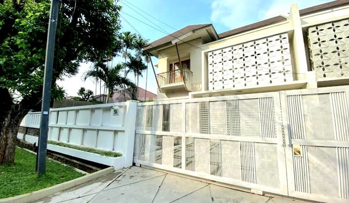 Disewakan Rumah Patra Kuningan Luas Dan Lokasi Strategis