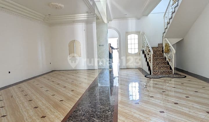 Disewakan Rumah Bagus di Citra Gran Cibubur Lokasi Strategis