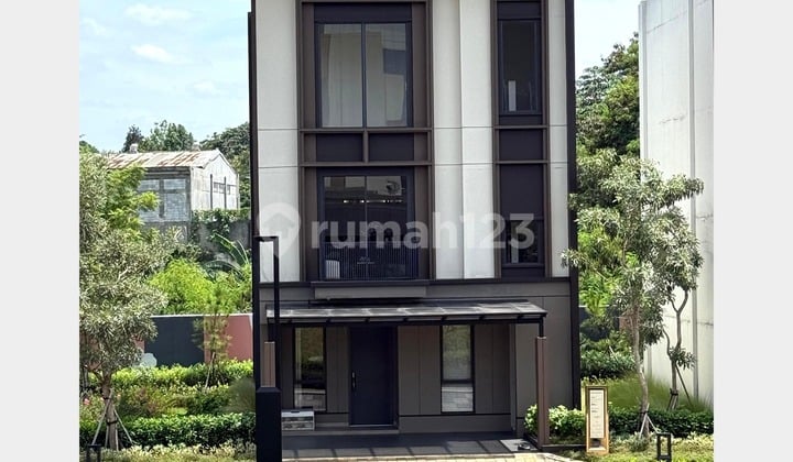 Dijual Rumah Mewah Modern 3 Lantai Di Cibubur Lokasi Strategis