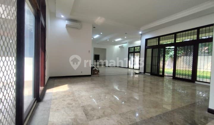 Disewa Rumah Luas Di Patra Kuningan Jakarta Selatan Lokasi Sangat Strategis