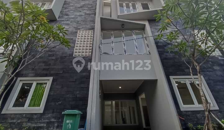 Disewakan Rumah Minimalis Harga Murah di Mampang Jakarta Selatan
