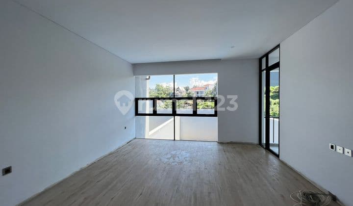 Dijual Rumah Baru 2 Lantai di Setiabudhi Regency