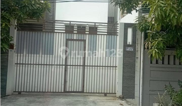 Dijual Rumah Siap Huni Bagus Taman Palem Lestari Dekat Mall Tol Lokasi Strategis Dalam Cluster