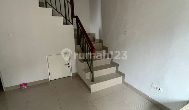 For Rent Malibu Village House Ready to Occupancy Newly Renovated Strategic Location Near Sms BSD