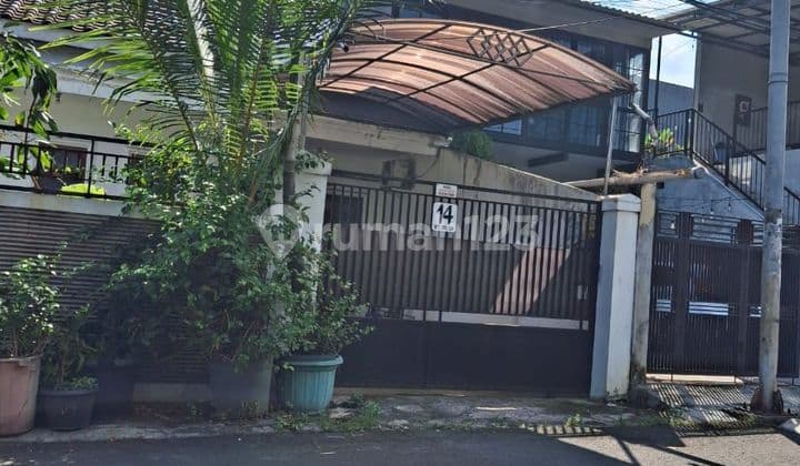 For Sale House in a Strategic Location in West Jakarta Near Rawa Buaya Daan Mogot Puri Flood-Free