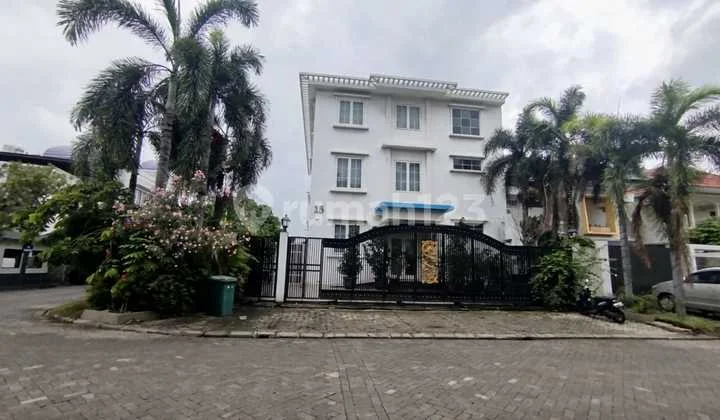 Pantai Indah Kapuk Rumah 3 Lantai Dijual Cepat Cash Only