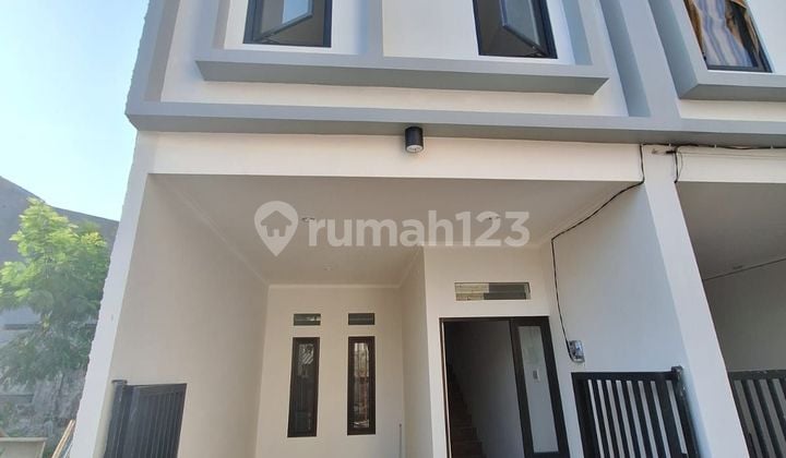 Rumah 2 Lantai SHM Murah Wonorejo Rungkut