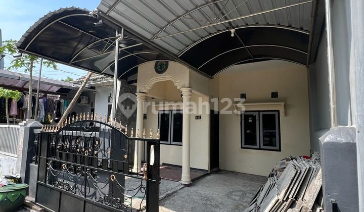 Rumah SHM Luas Dekat Kampus Upn dan Merr