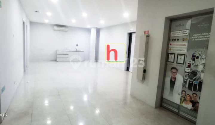 Ruko Gandeng 3 di Metro Gallery PIK